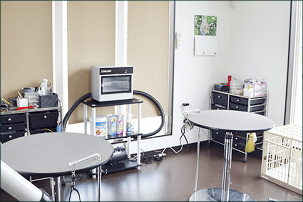 ワンちゃんネコちゃんを第一に考えたトリミングサロン